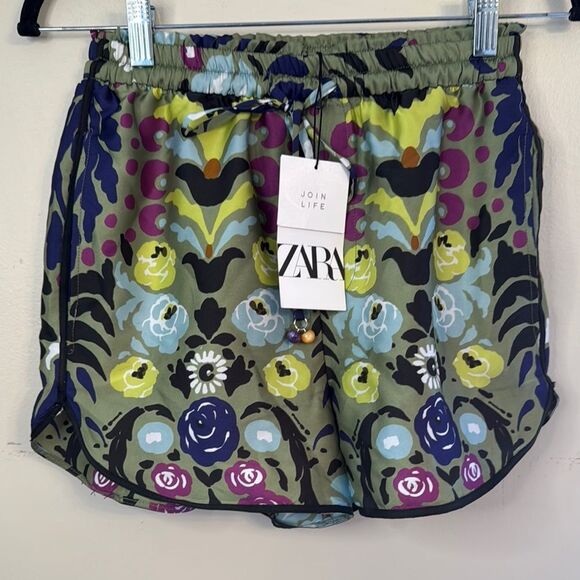 Super Cute Zara Drawstring Waist Shorts - Picture 1 of 8